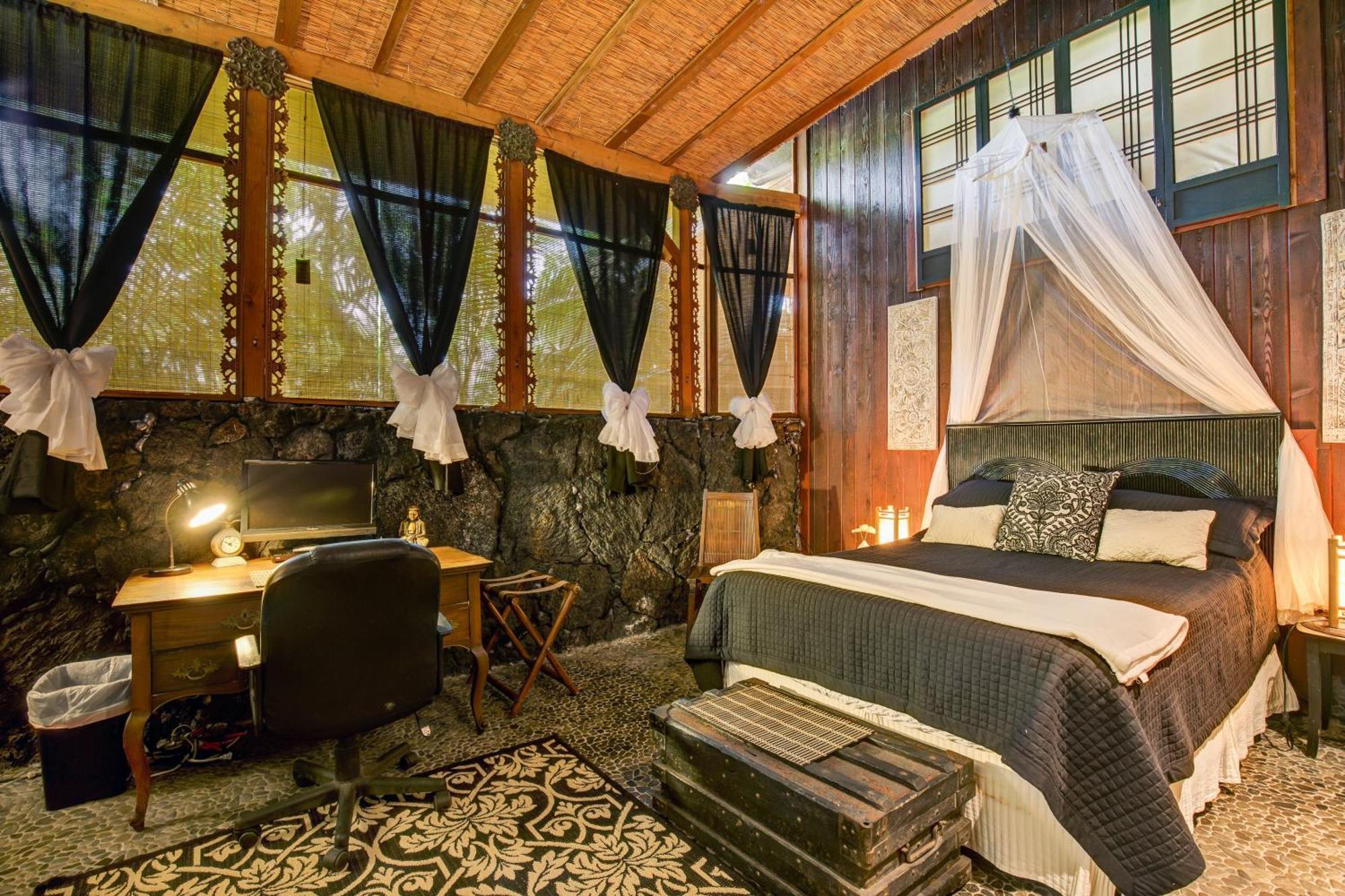 The Bali House And Cottage At Kehena Beach Hawaii Room photo